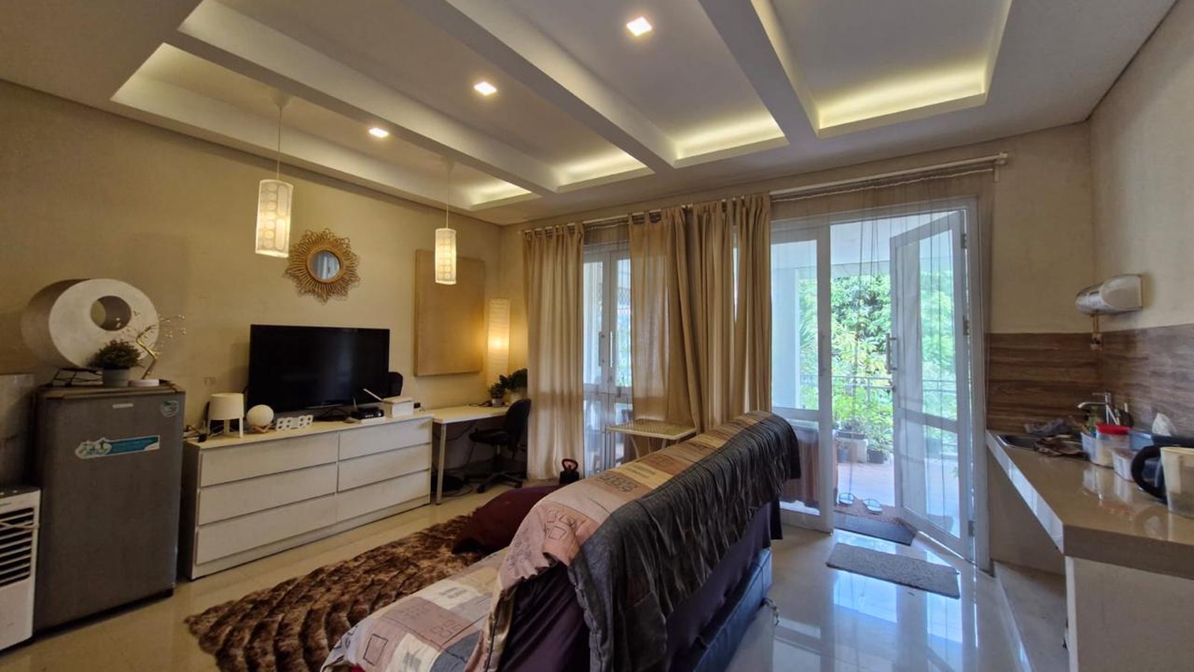 Di Jual Rumah minimalis tenang dan strategis di lokasi perumahan di Jl WR Supratman Komplek Cluster Villa Graha Hijau, Ciputat Timur.