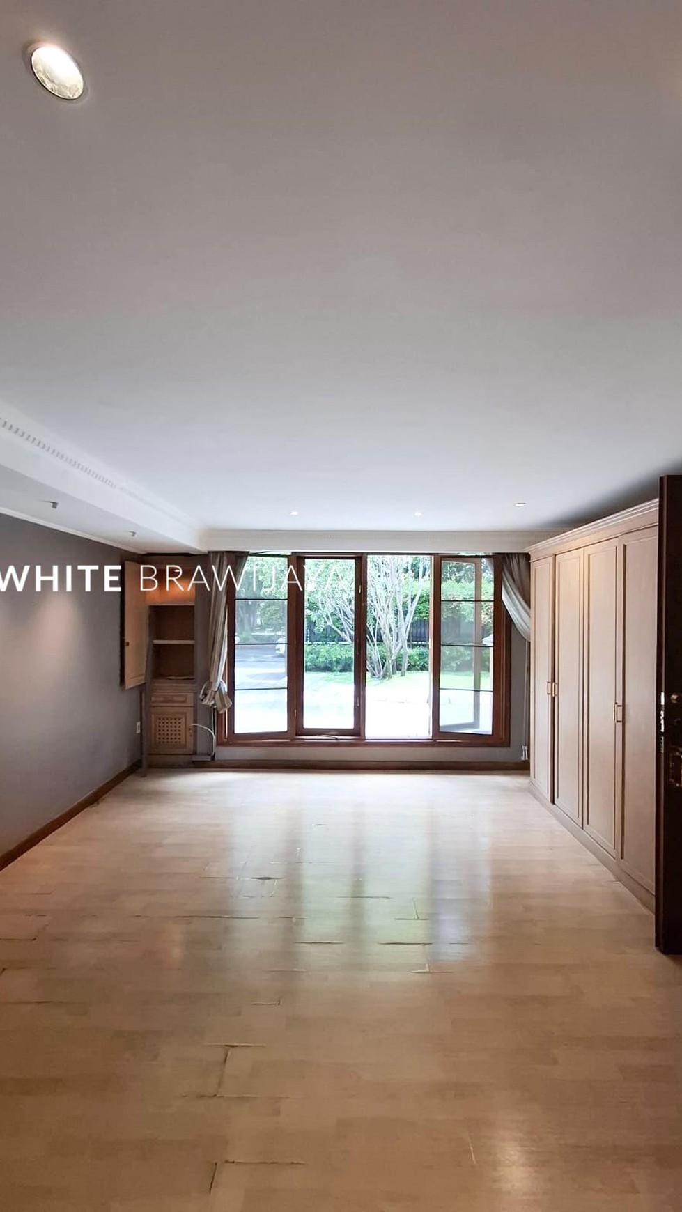 Disewakan Rumah Mewah Lingkungan Tenang Area Sriwijaya Kebayoran Baru