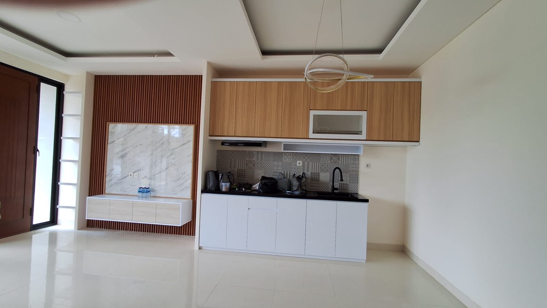 Di Jual Rumah dalam Cluster 3 Lantai di Bintaro