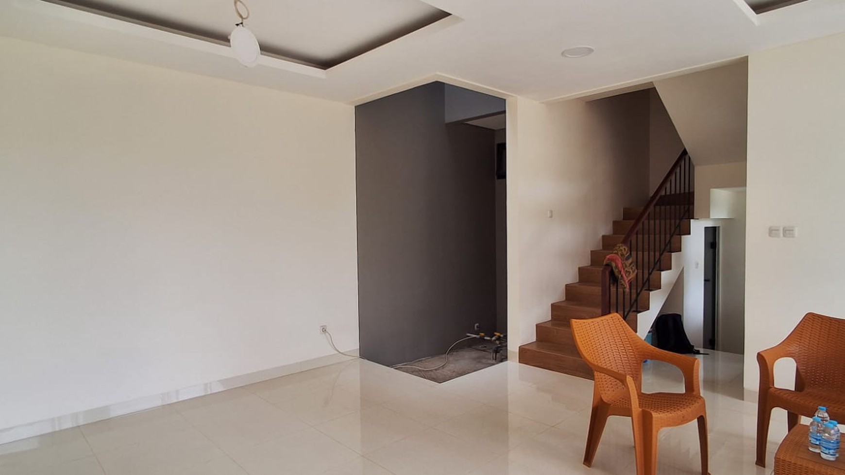 Di Jual Rumah dalam Cluster 3 Lantai di Bintaro