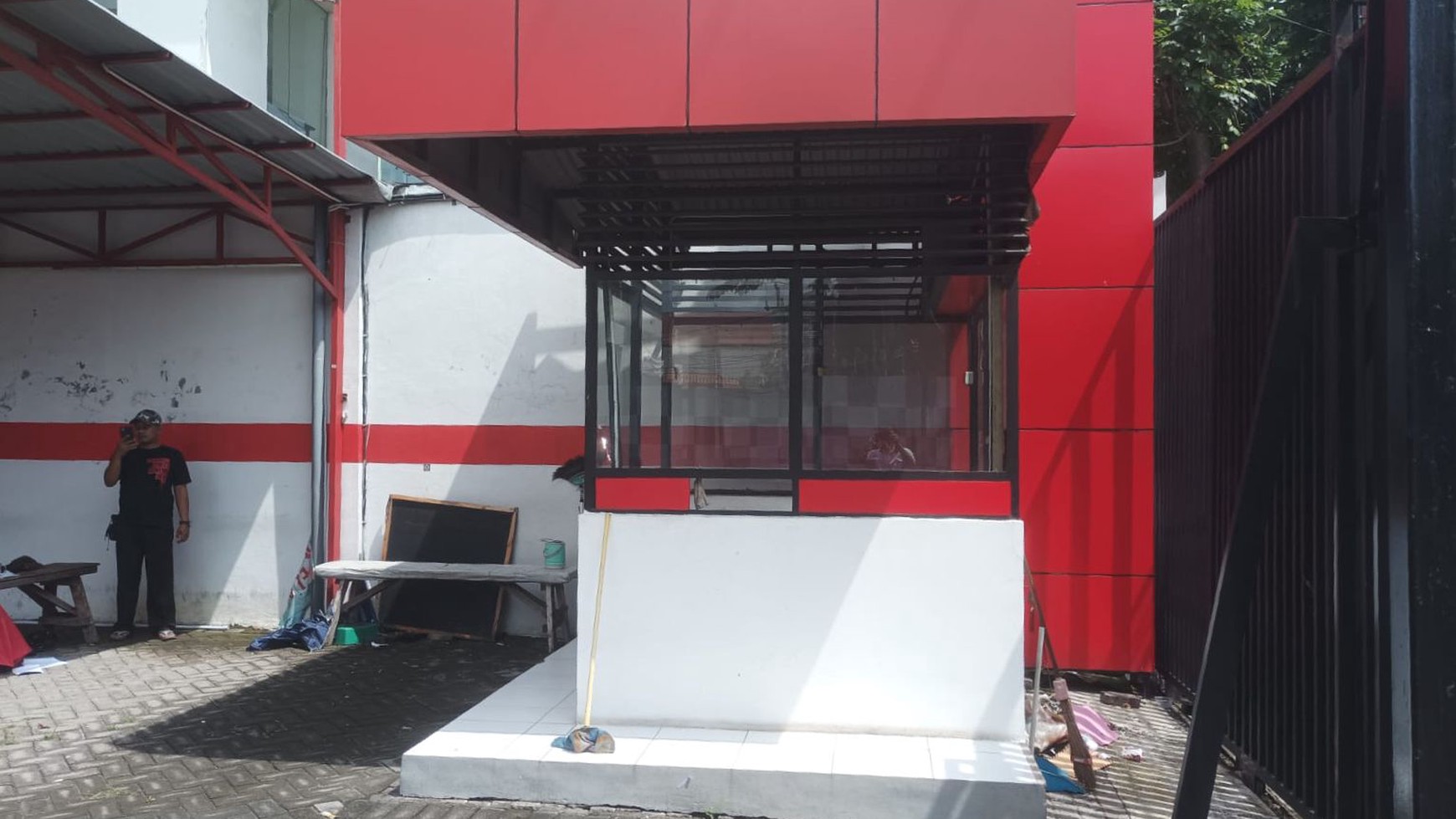 Di Jual/Sewa Rumah usaha Siap Pakai  JL. ARJUNA , SURABAYA PUSAT