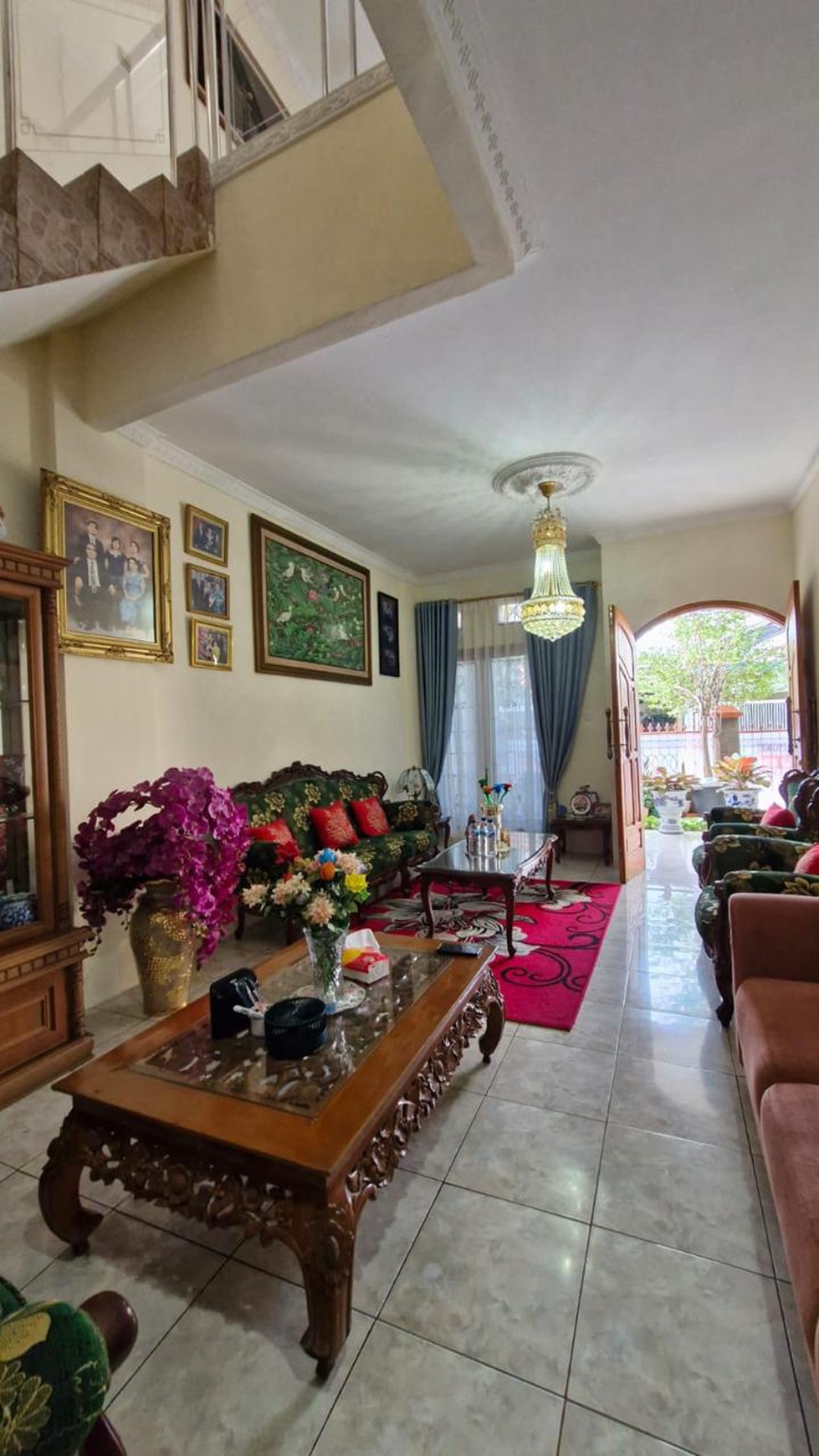 Di Jual Rumah siap huni, strategis dan full furnished di Jl Antena Gandaria Utara Radio Dalam Jakarta Selatan 