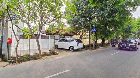 Dijual Rumah Pinggir Jalan di Kelapa Dua Raya Kebon Jeruk