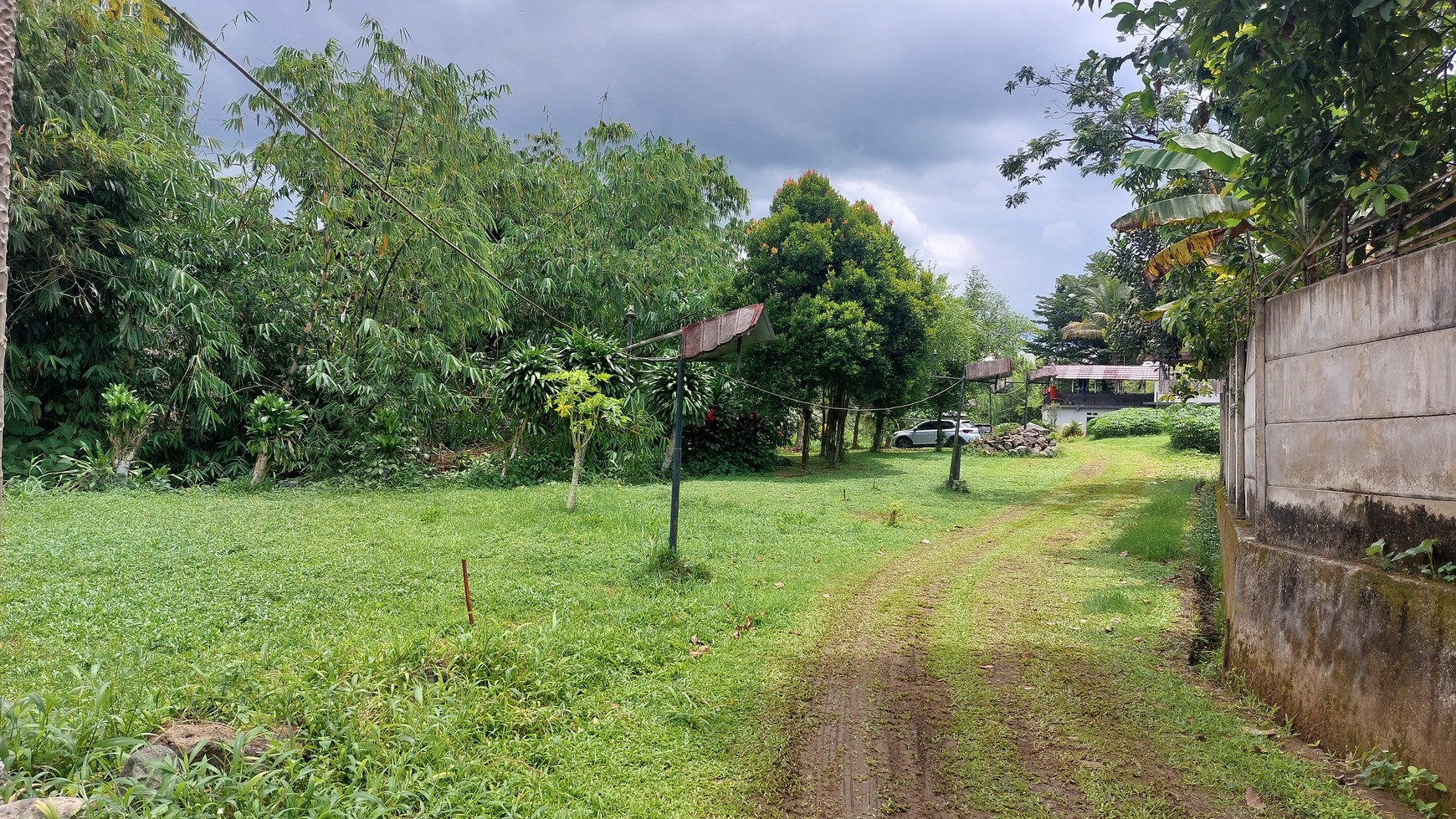 Kavling dipinggir jalan Raya Ciomas Sukaharja Cibinong