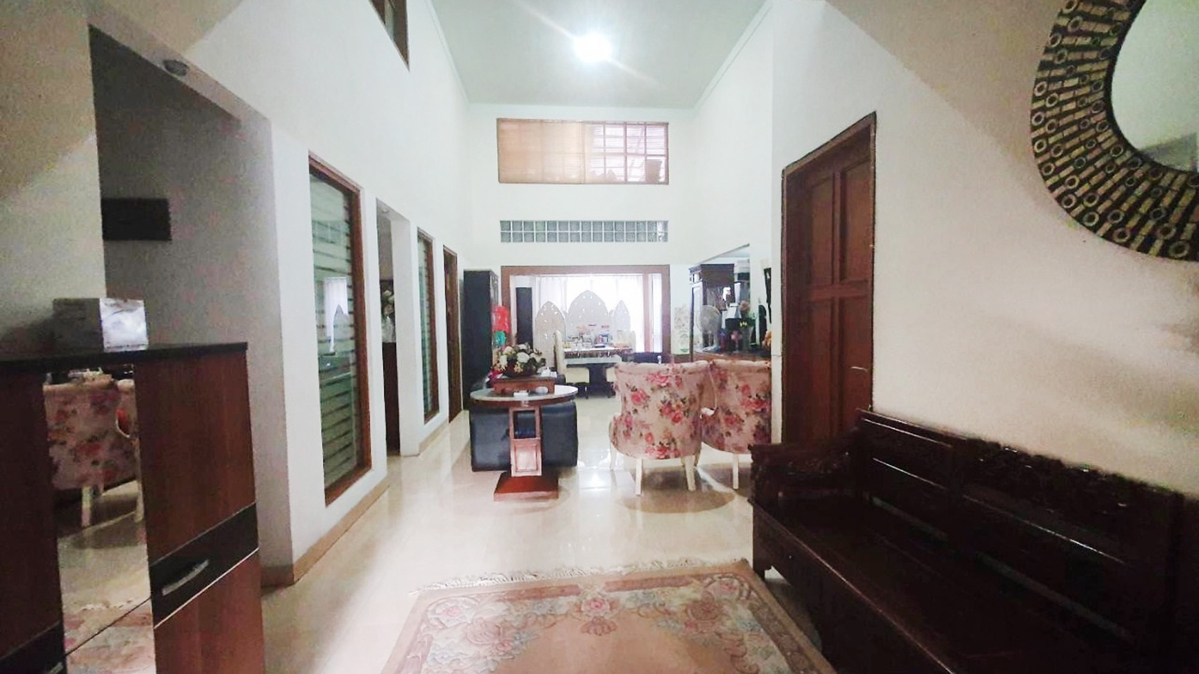 Rumah Bagus Lokasi Strategis Asri di Menteng Utama, Bintaro Sektor 7