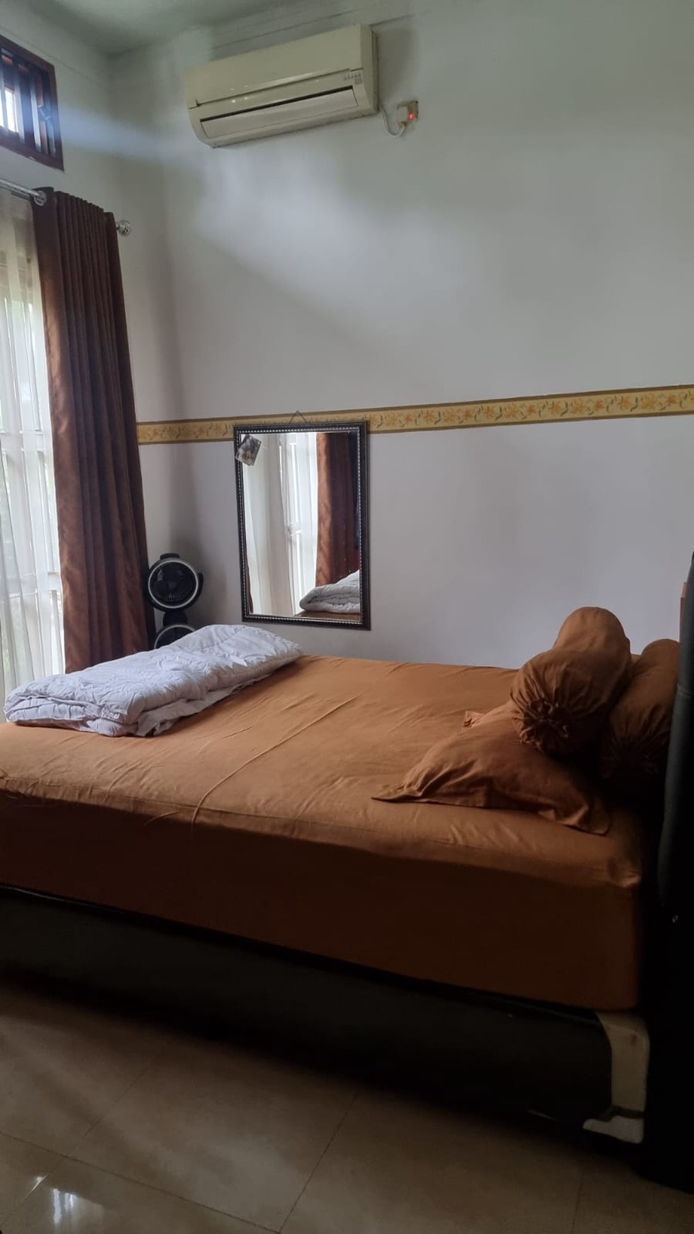 Rumah Bagus Lokasi Strategis Asri di Menteng Utama, Bintaro Sektor 7