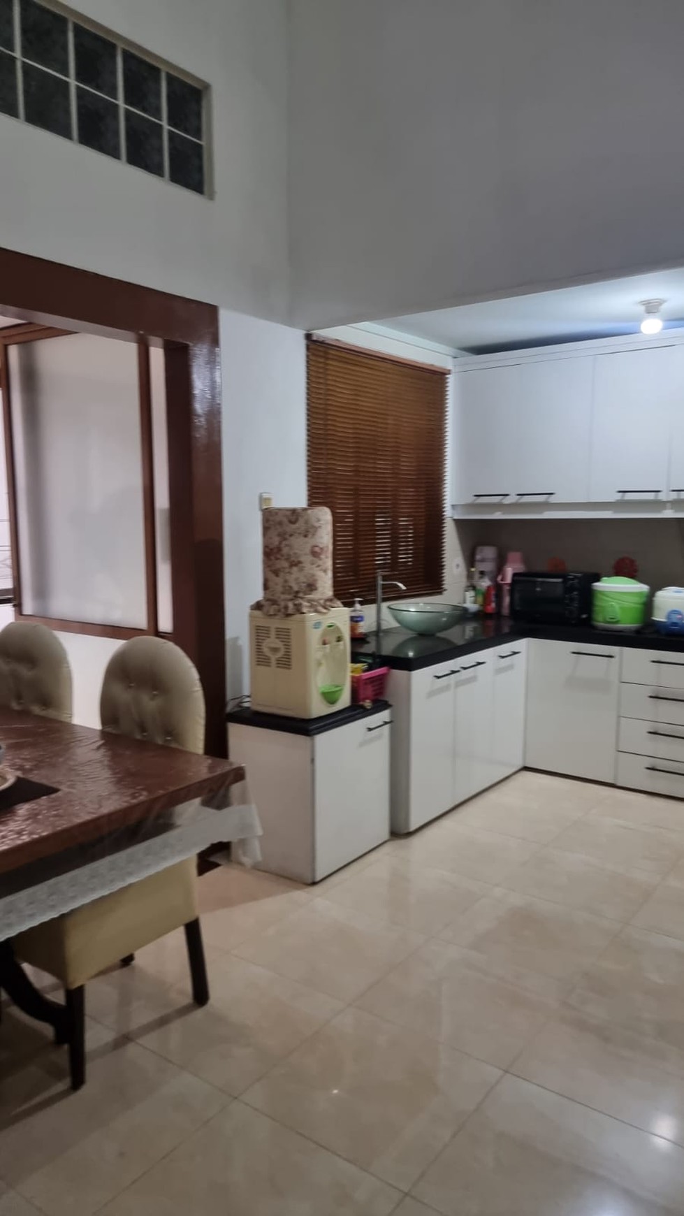 Rumah Bagus Lokasi Strategis Asri di Menteng Utama, Bintaro Sektor 7