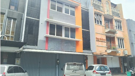 Ruko Grand Wijaya Center, Kebayoran