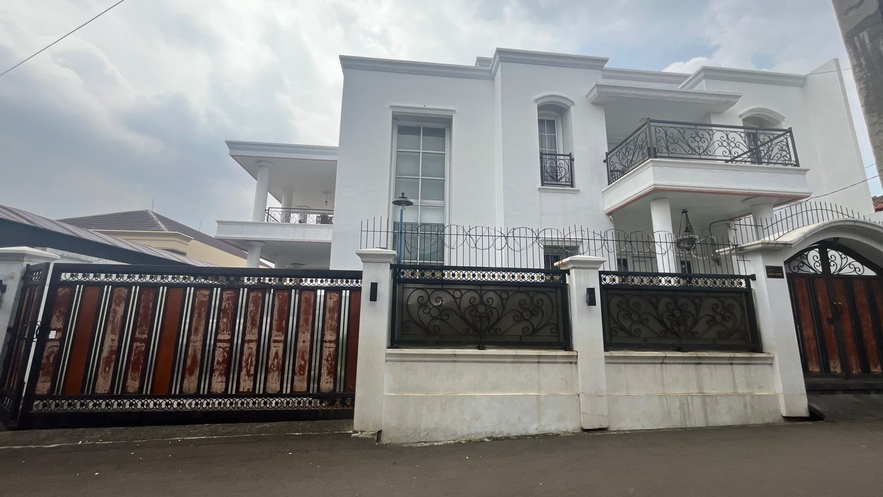 Rumah Hitung Tanah Area Cipete