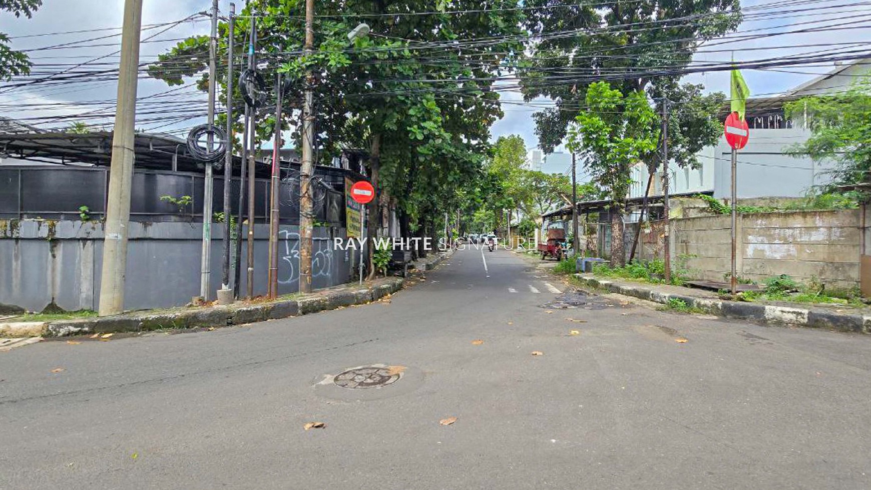 Rumah Hitung Tanah Area Cipete