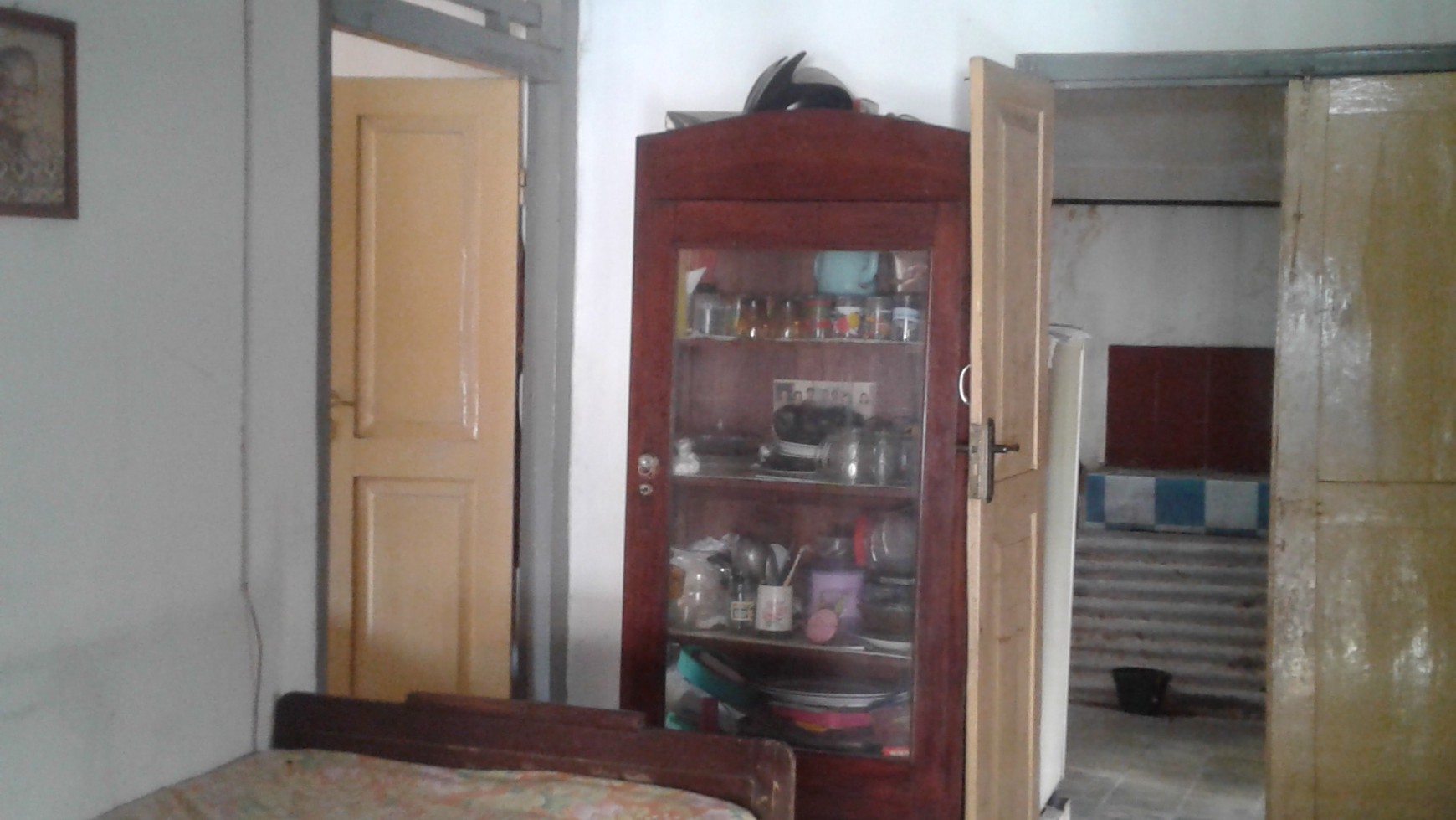 RUMAH TINGGAL , DI LOKASI STRTAEGIS, NOTOWINATAN, PAKUALAMAN