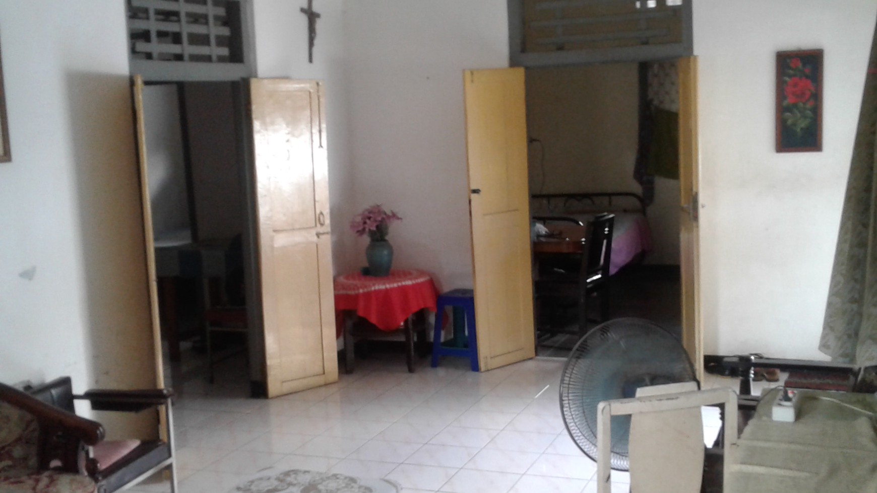 RUMAH TINGGAL , DI LOKASI STRTAEGIS, NOTOWINATAN, PAKUALAMAN