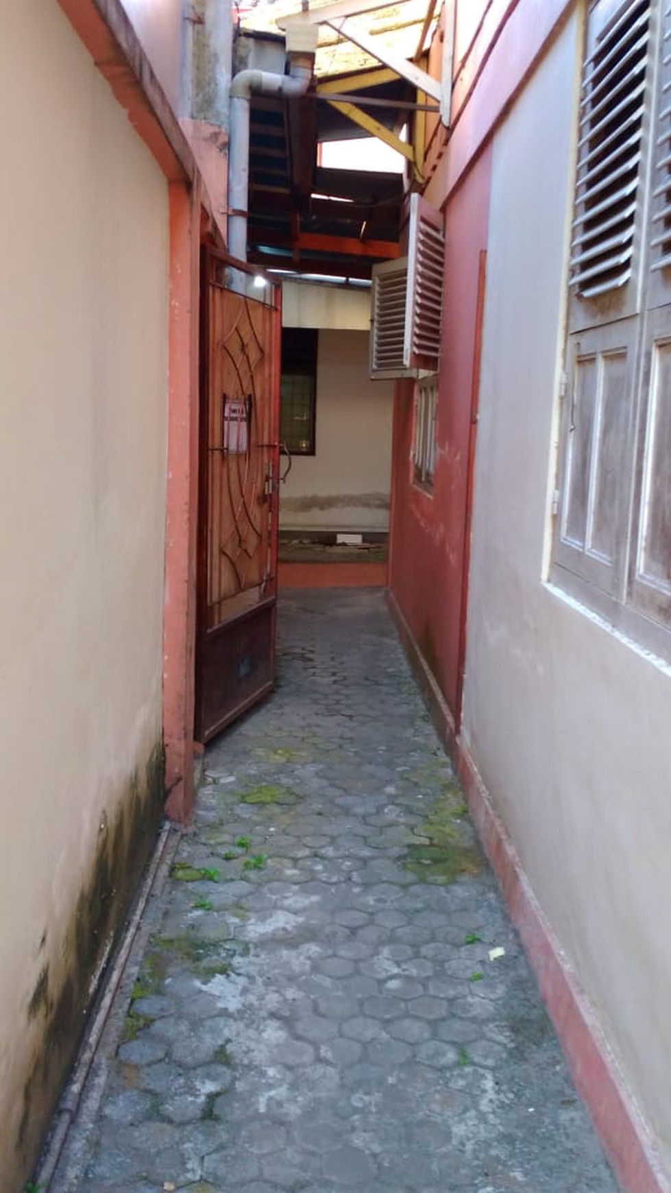 RUMAH+KOST 21KAMAR, DILOKASI STRATEGIS, DEKAT UGM, RS PANTIRAPIH, TERBAN.