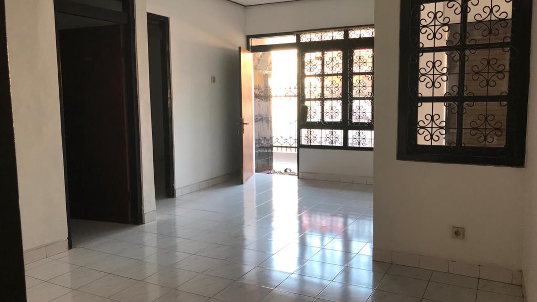RUMAH TINGGAL DILOKASI STRATEGIS, PERUM JAMBUSARI INDAH