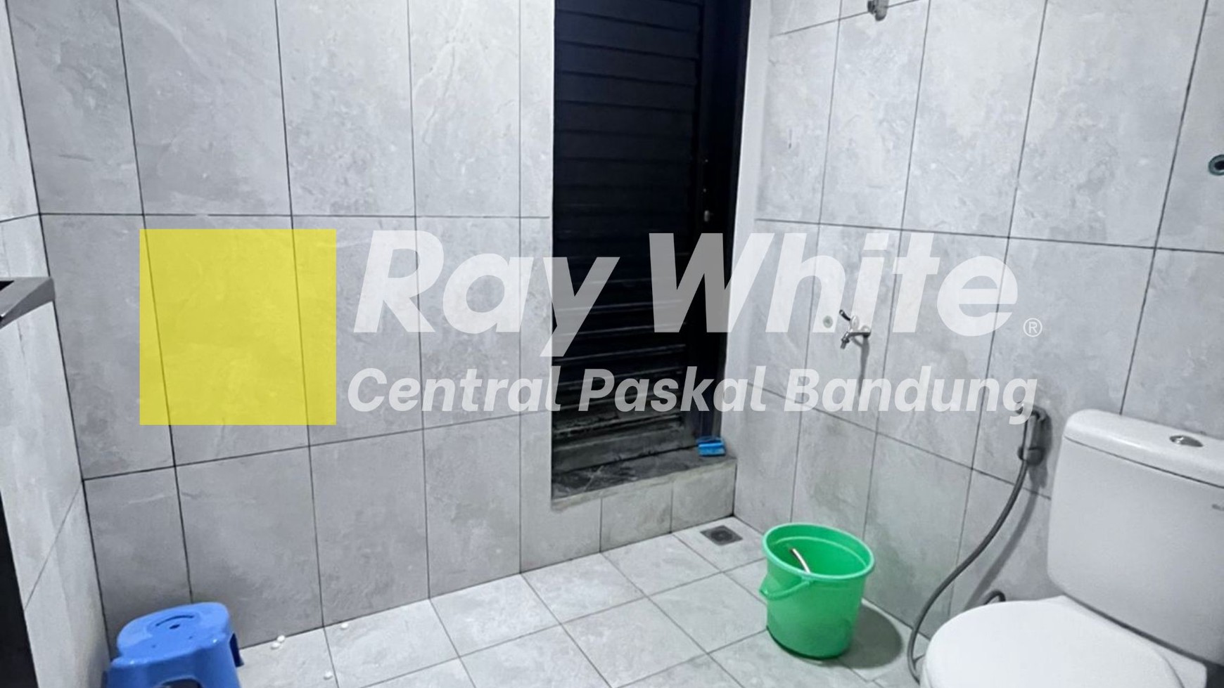 Rumah Full Furnished di Lokacitra Kota Baru Parahyangan