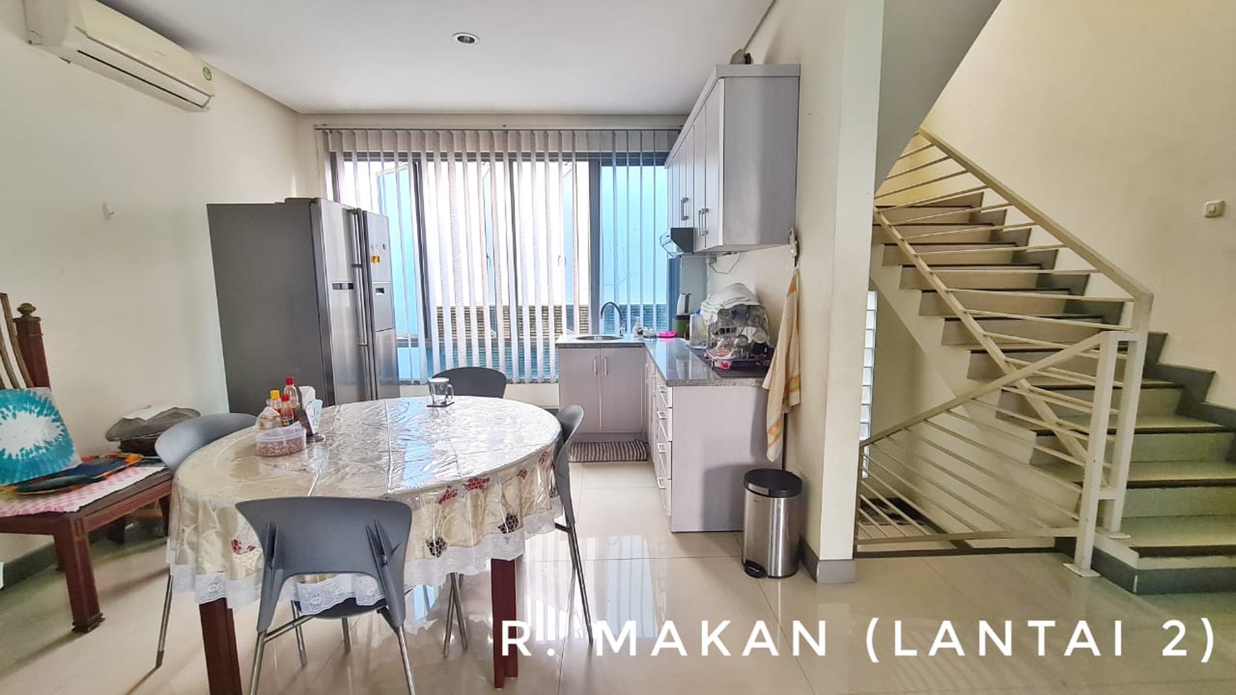 Rumah di dalam town house , daerah Jati padang Jakarta Selatan