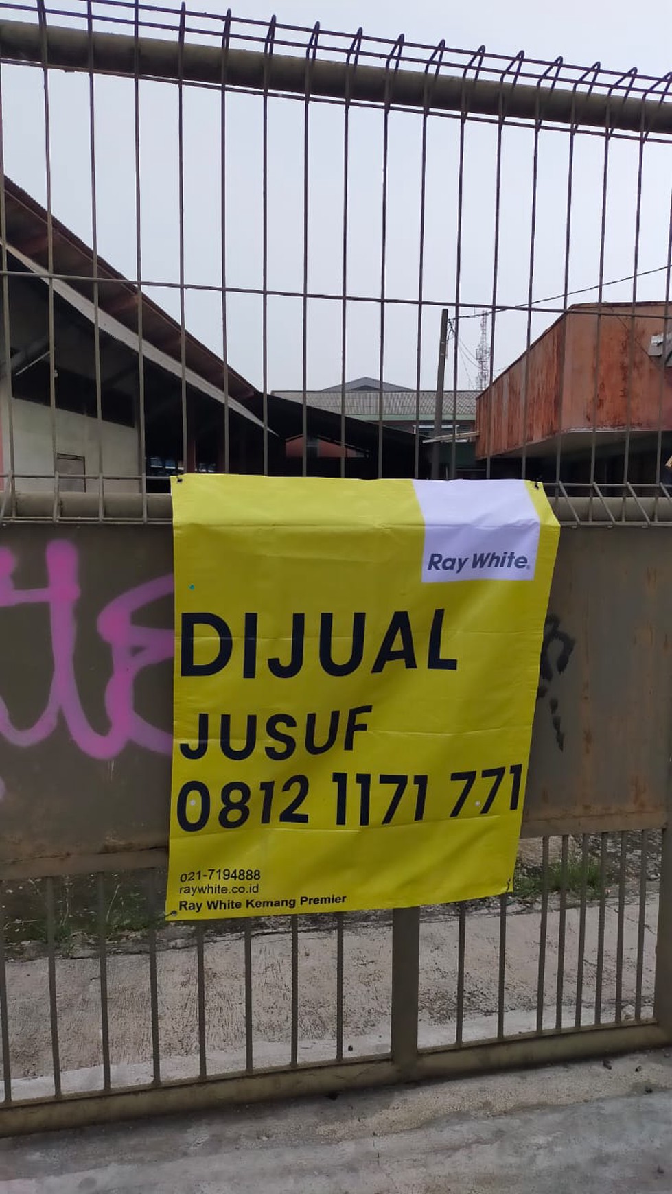 Tanah 1.305 m2 Tepi Jalan Raya Bogor Dekat Pintu Toll Cisalak