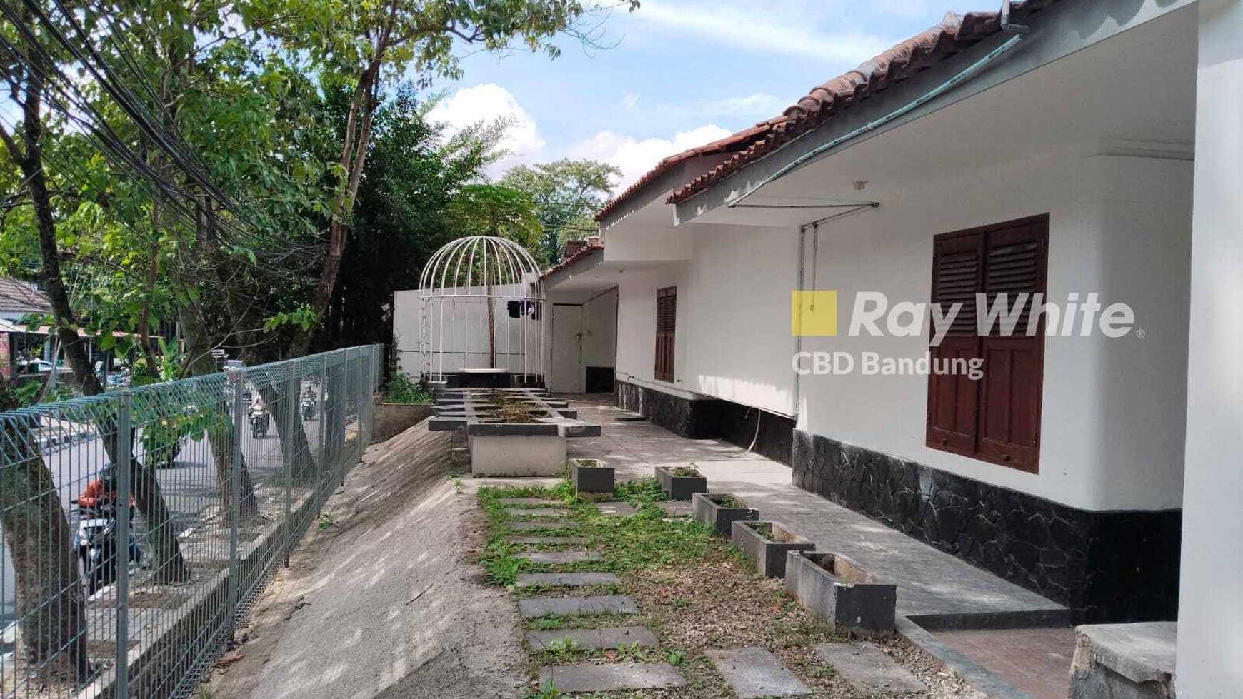 Lokasi premium sayap dago dipatiukur rumah 1 lantai bandung