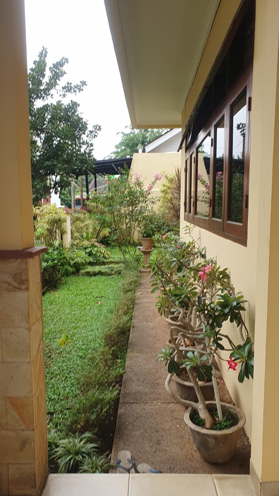 Rumah Bagus Di Jl Magelang Cinere Depok Jawa Barat