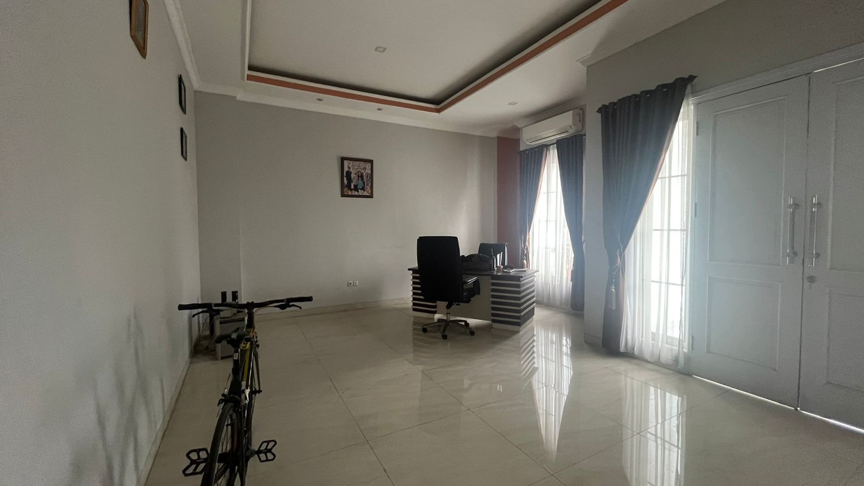 Rumah besar di Pamulang 2