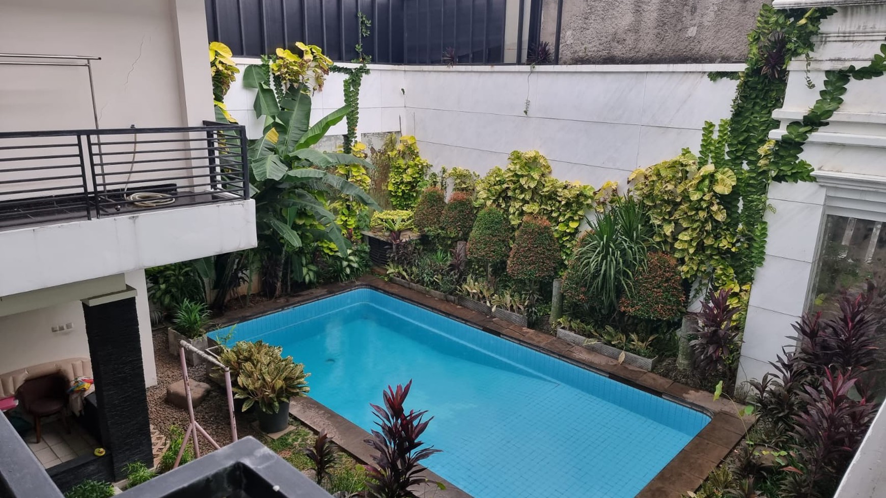 Rumah Tinggal Di Kemang Ampera