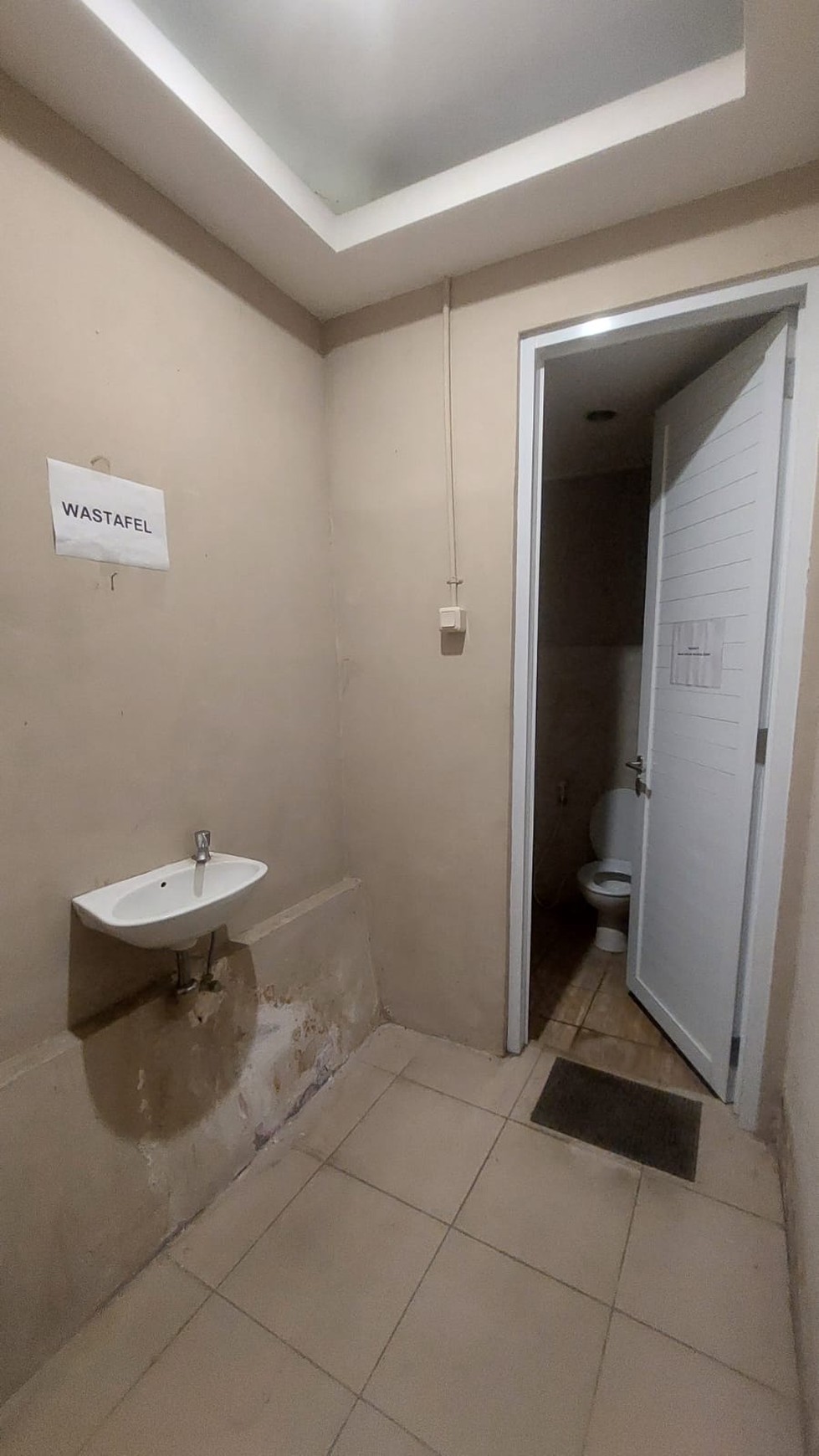 Rumah Hitung Tanah Area Cipete