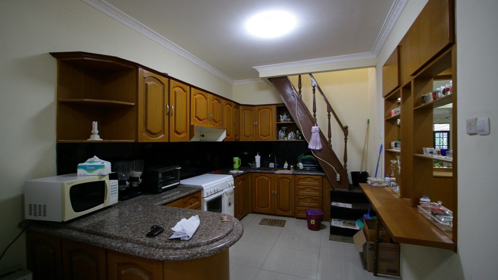 Rumah siap huni di Cirendeu.