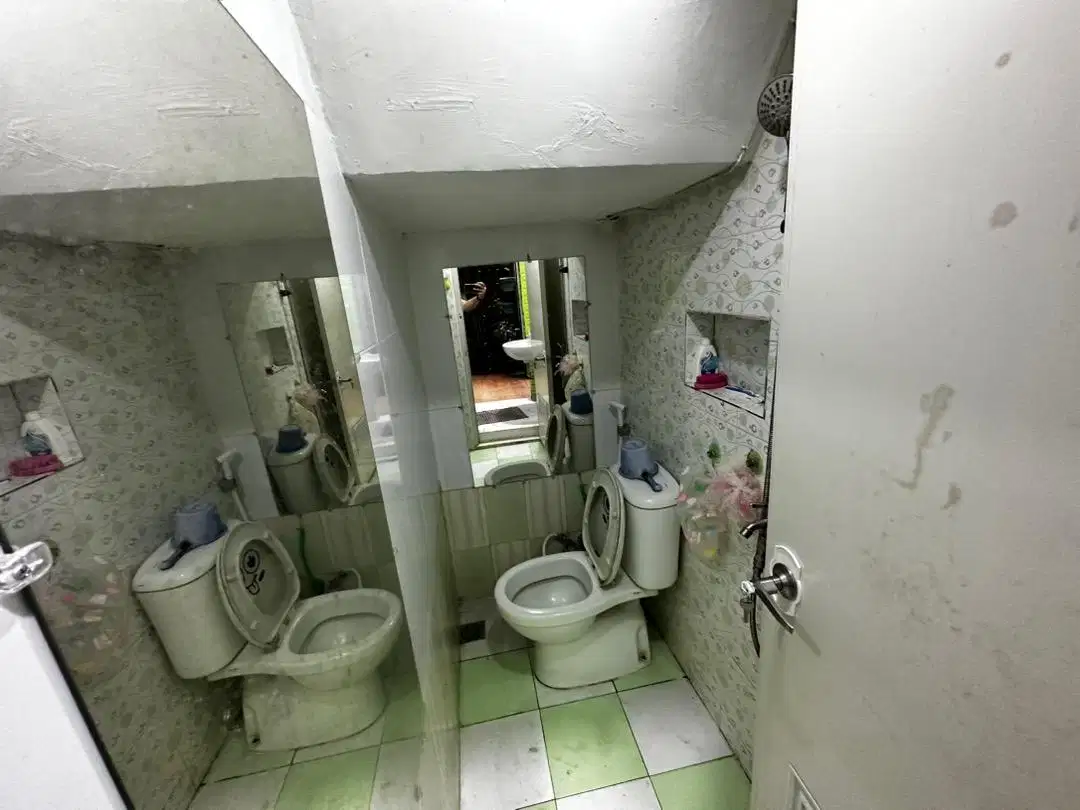 Murah. Rumah hitung tanah di Serpong Park, dekat BSD..