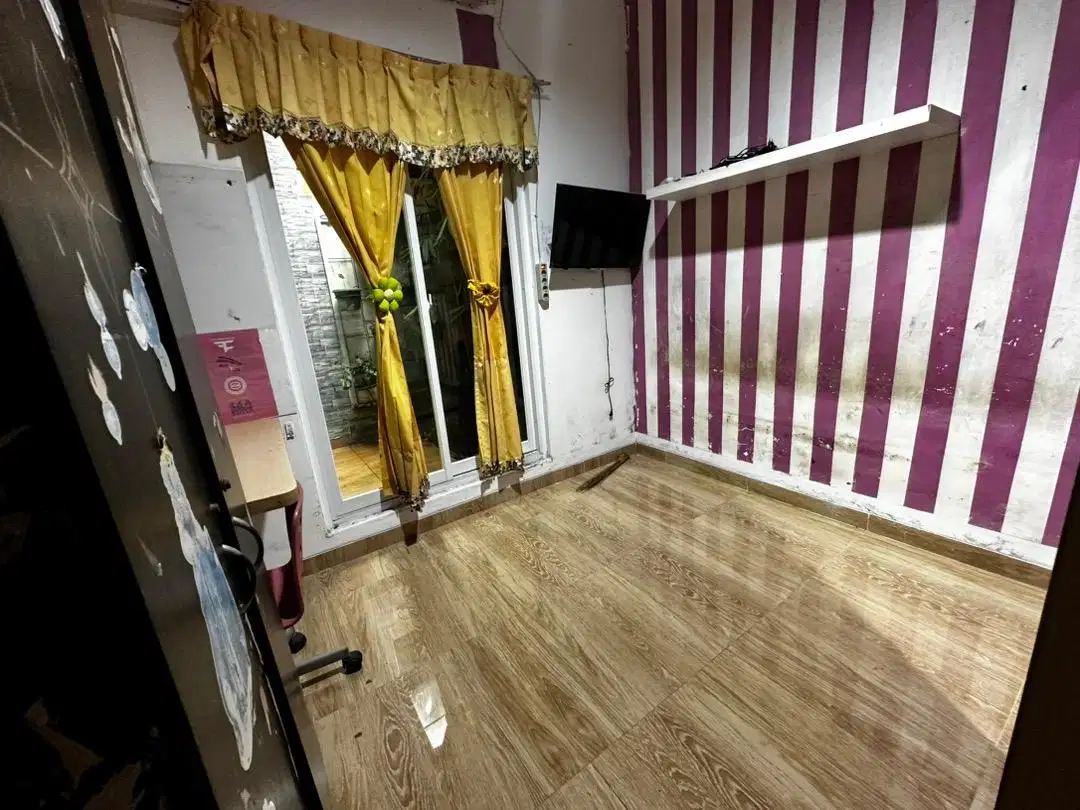 Murah. Rumah hitung tanah di Serpong Park, dekat BSD..