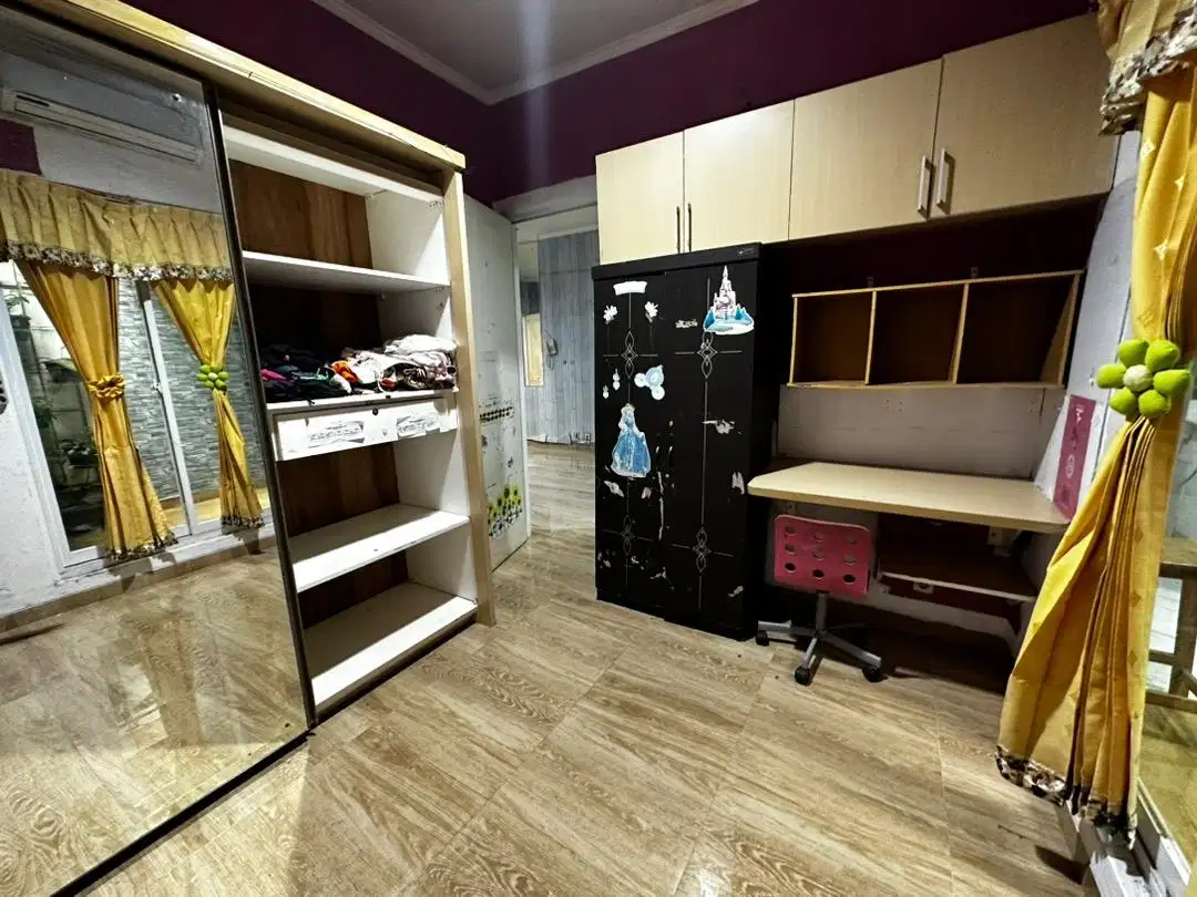 Murah. Rumah hitung tanah di Serpong Park, dekat BSD..