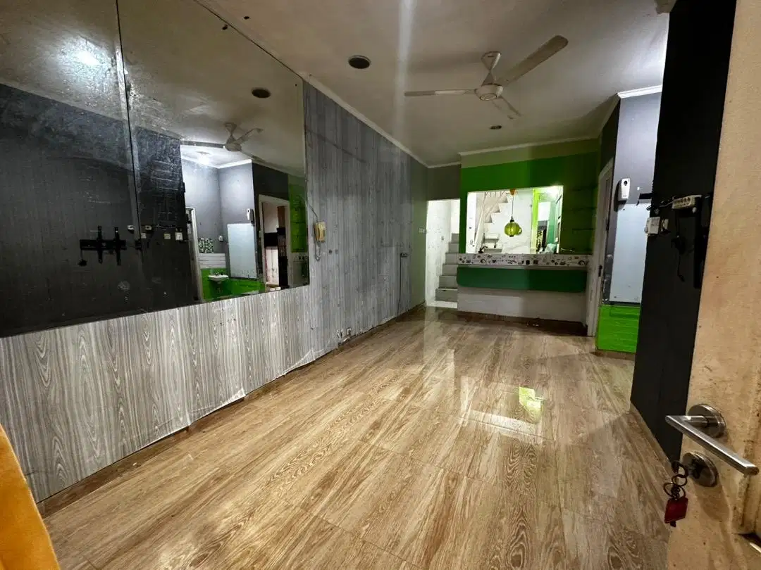 Murah. Rumah hitung tanah di Serpong Park, dekat BSD..