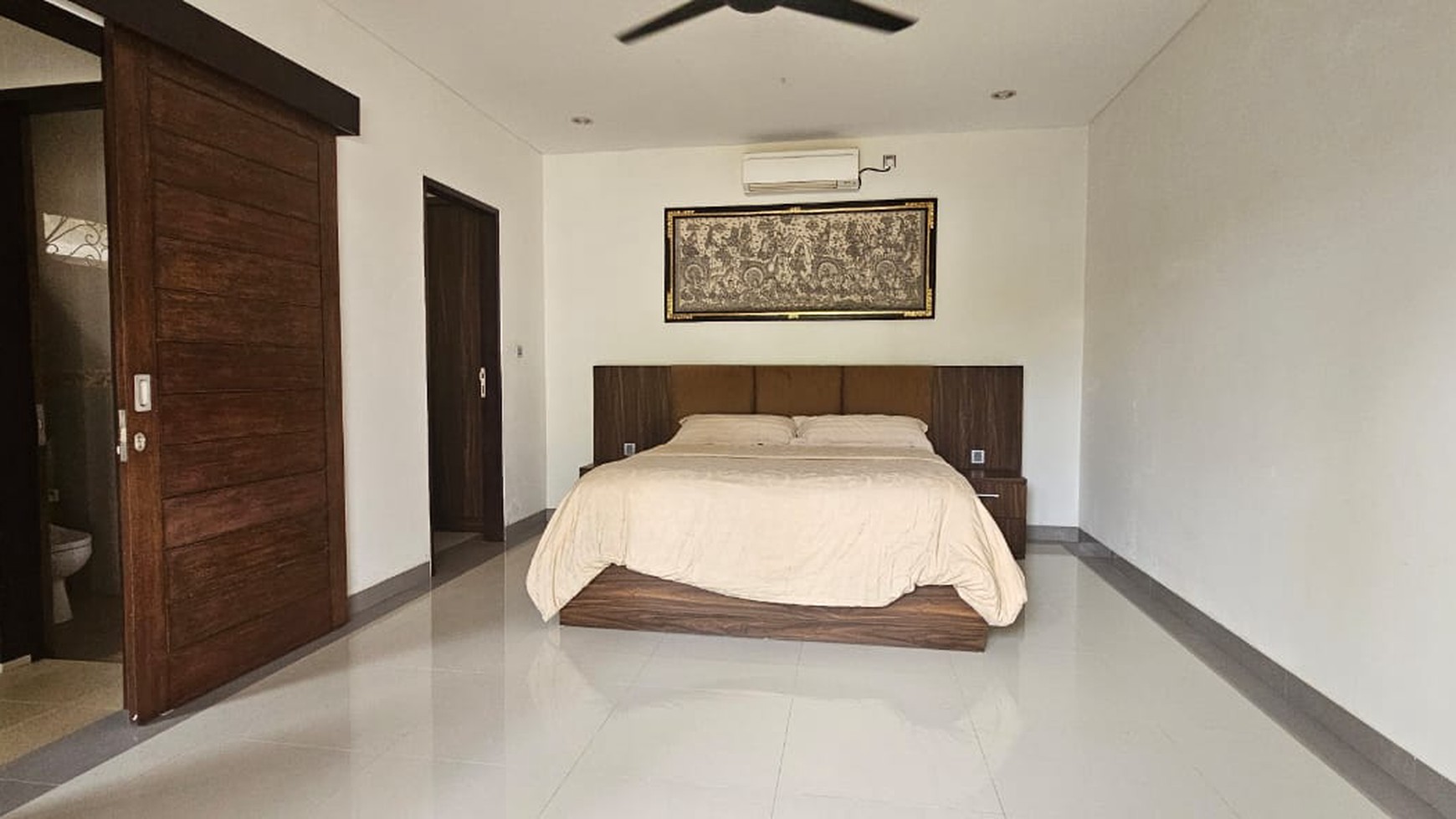 For Sale & For Rent Spacious 3 Bedrooms Villa in Ungasan