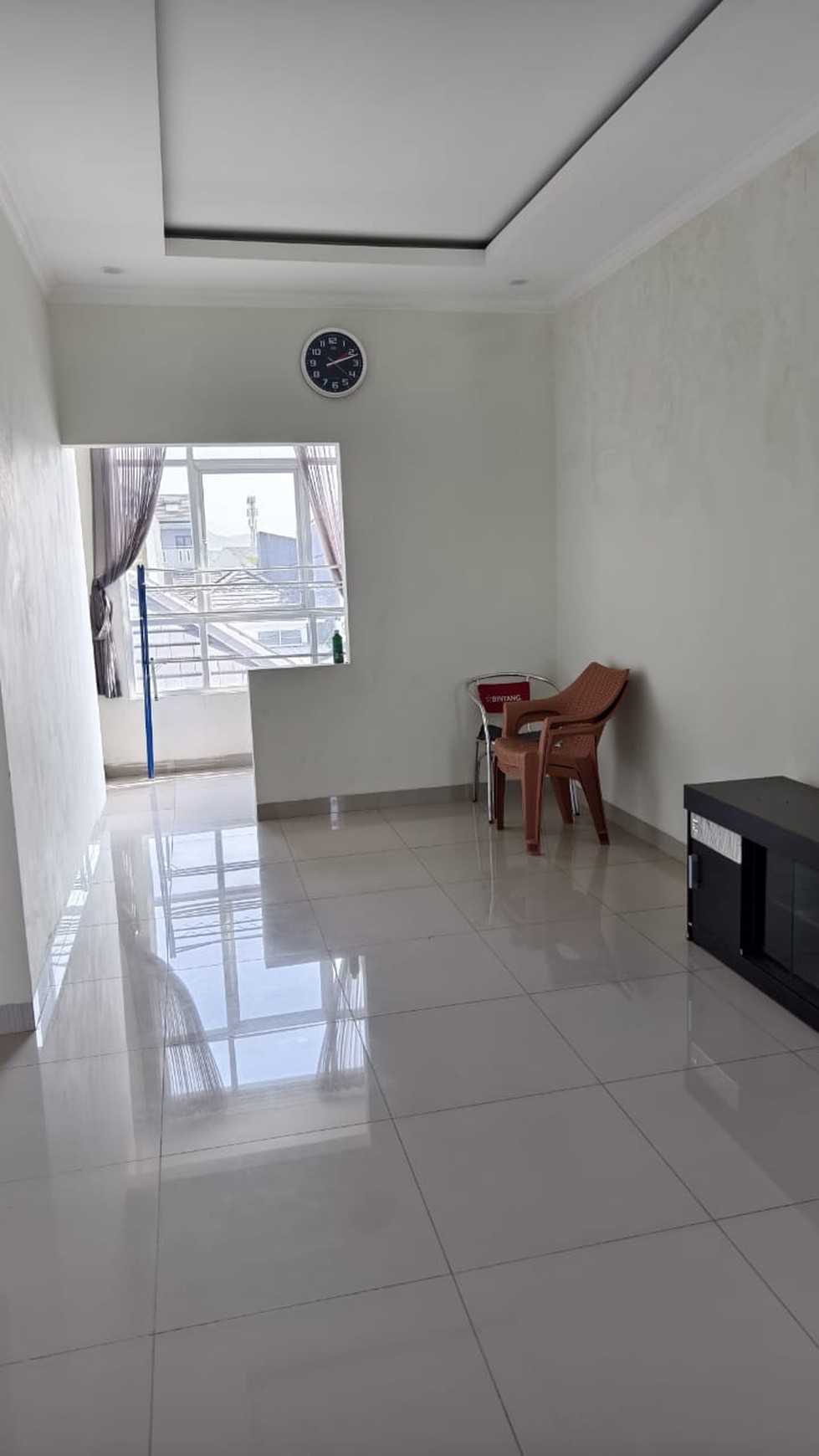 Rumah Bagus 2 Lantai Full Furnished Sayap Buah Batu