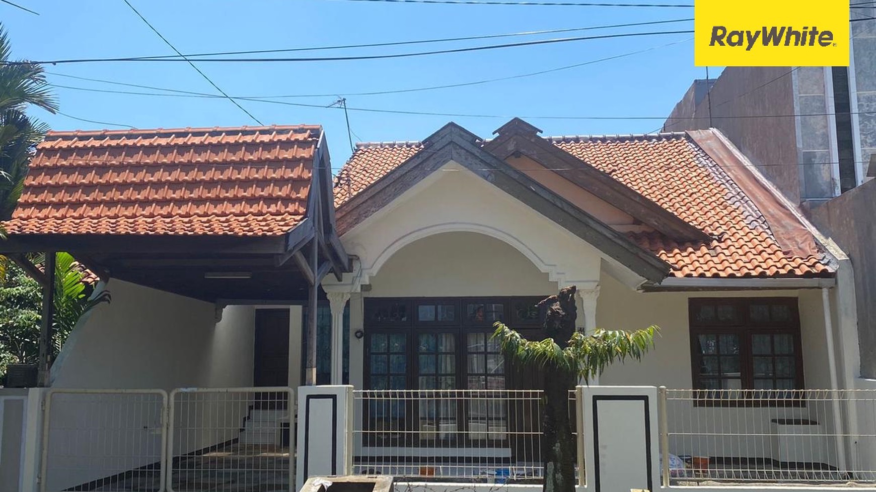 Dijual Rumah Strategis di Pandugo Rungkut Surabaya Timur