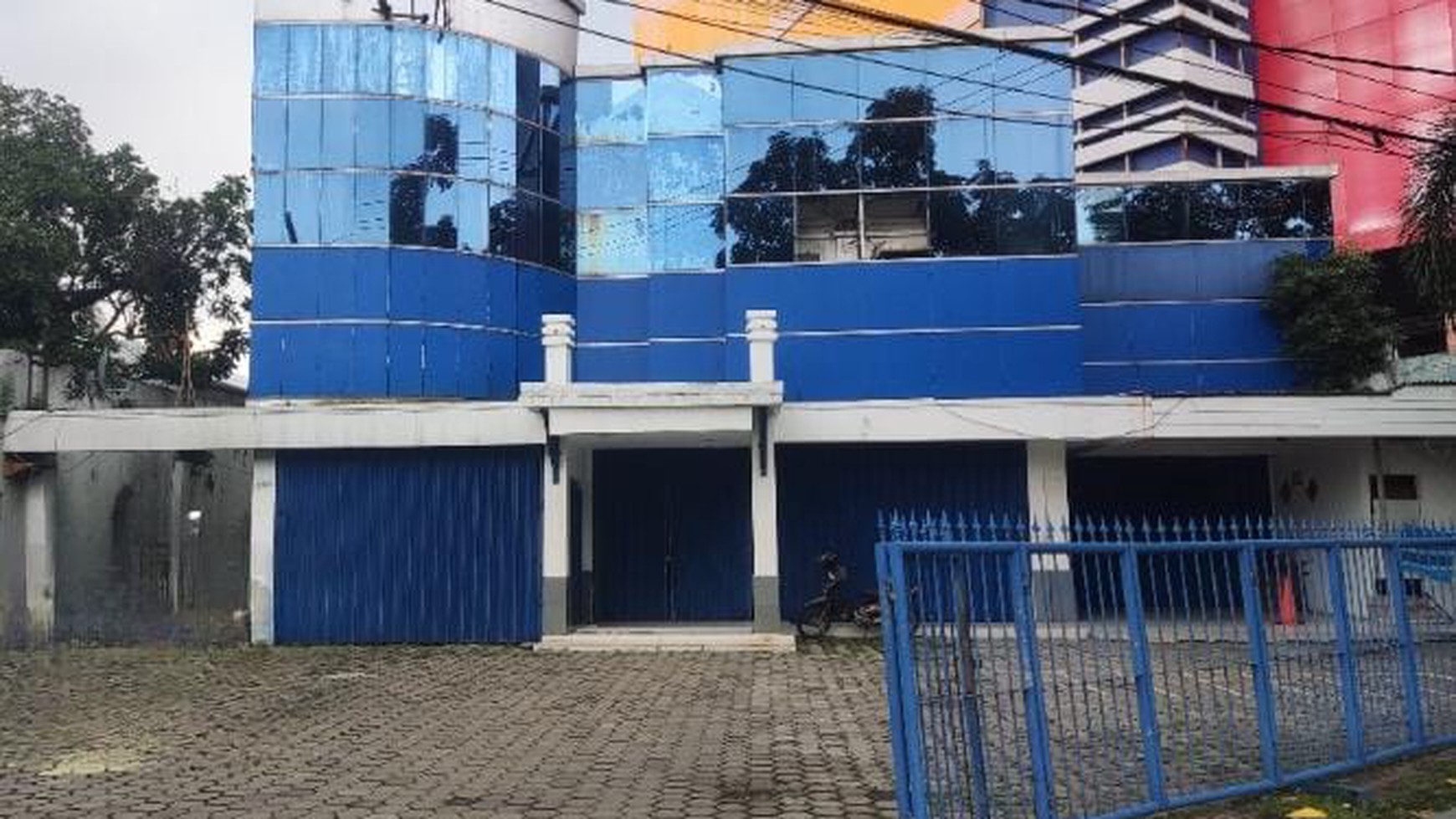 Disewakan Tempat Usaha Komersial Jl. Raya Gubeng, Surabaya