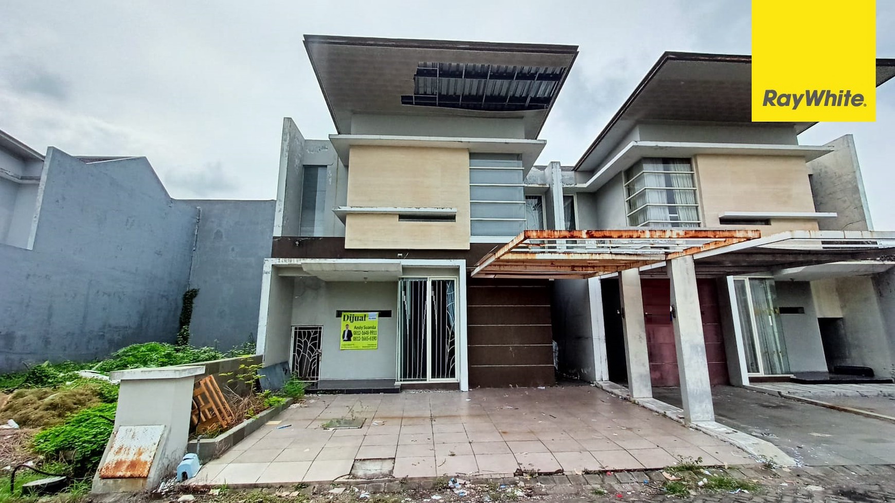 Dijual Rumah 2 lantai di Royal Park Residence Surabaya