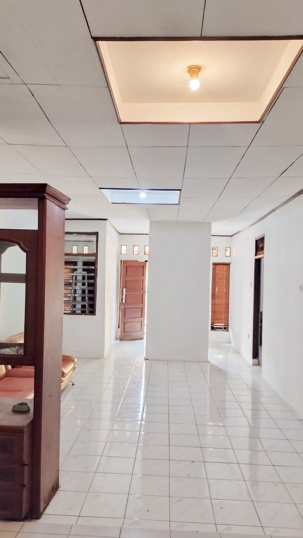 Rumah 1 lantai, bebas banjir, lokasi strategis dekat ST. Sudimara
