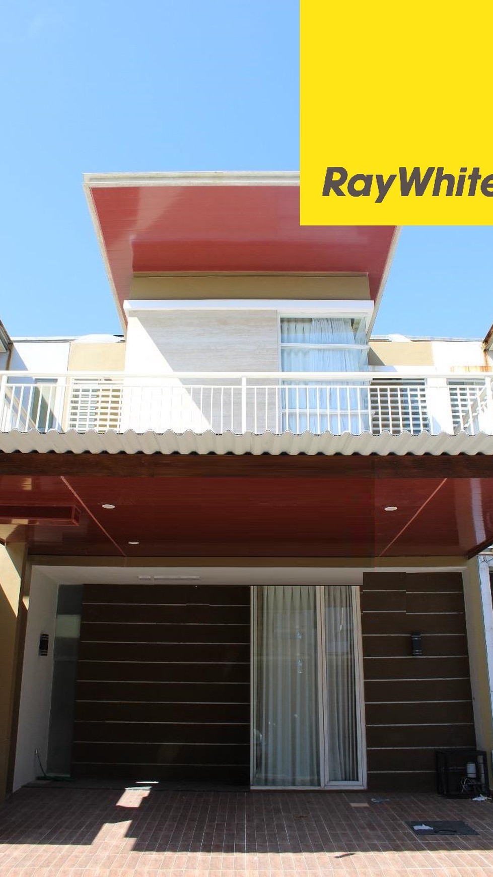 Dijual Rumah 2 lantai di Royal Park Residence Surabaya