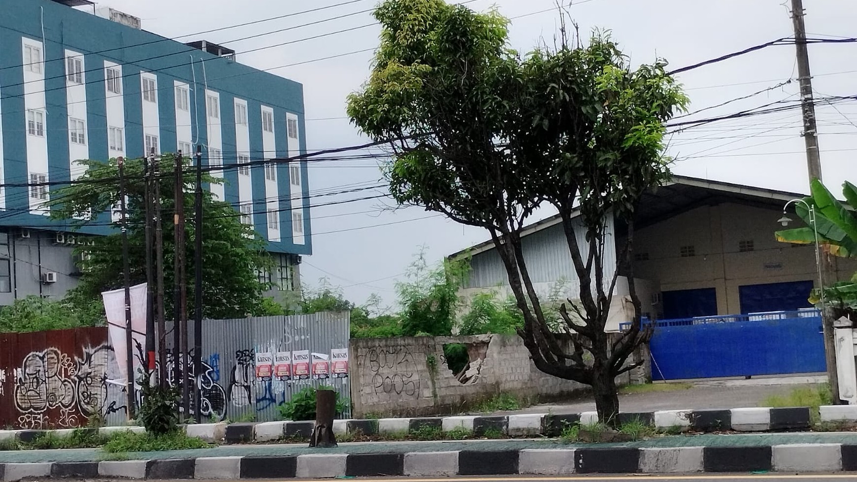 Disewakan Gudang Siap Pakai di Jalan Ring Road Barat