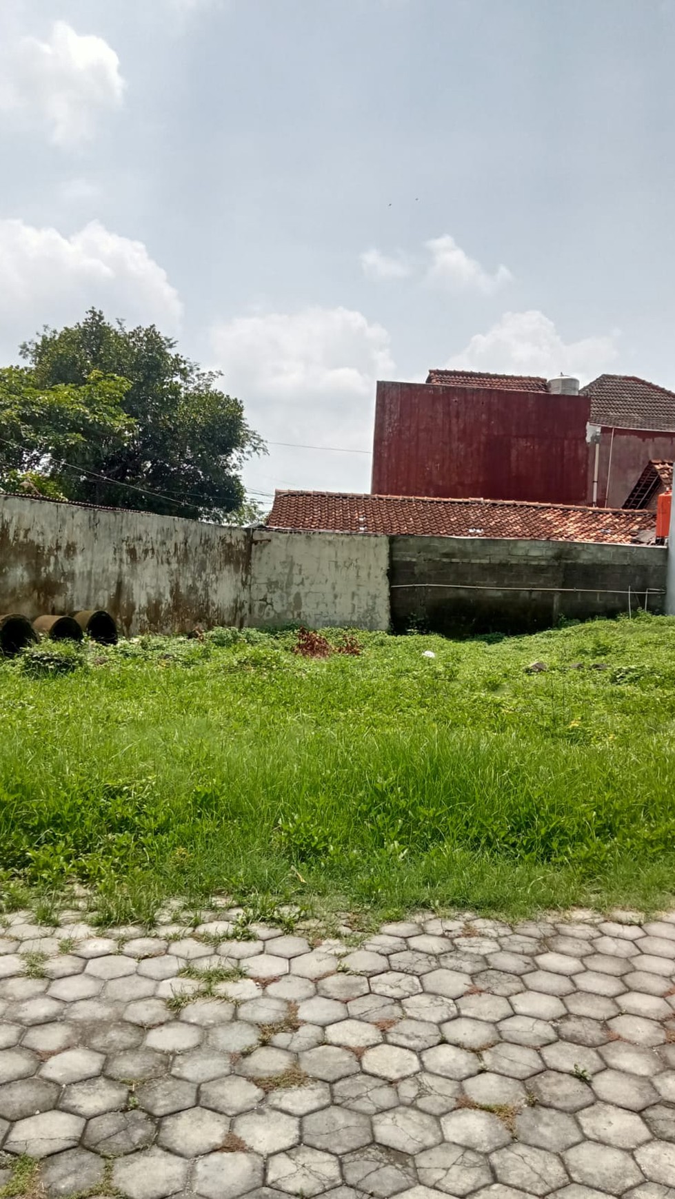 Tanah Pekarangan Luas 180 Meter Persegi Lokasi Strategis di Nogotirto Gamping Sleman 