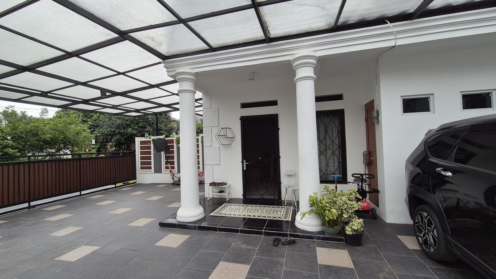 Rumah bagus, Fully furnished bebas banjir, lokasi strategis di Pamulang