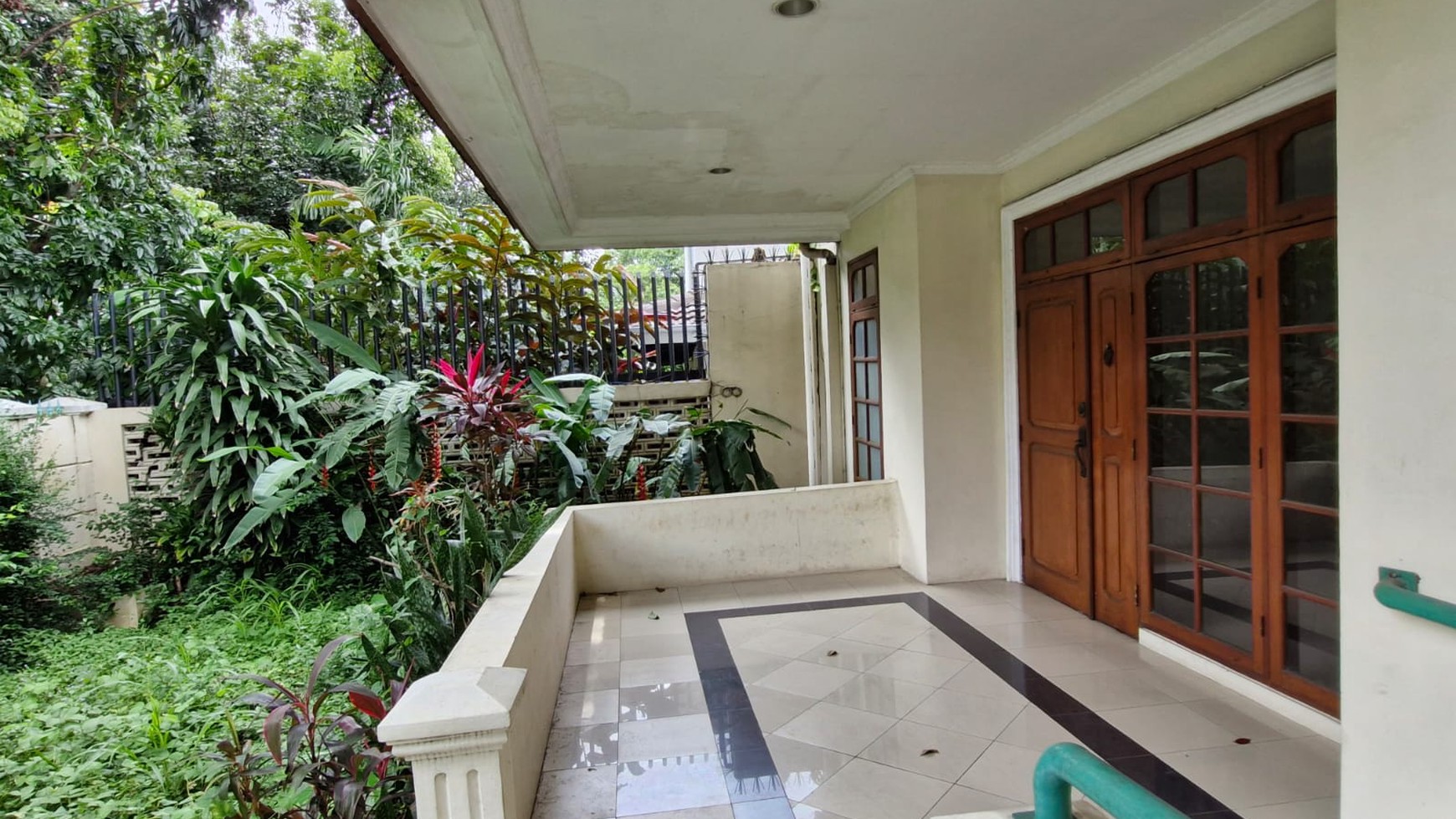 RUMAH DIJUAL DI PONDOK INDAH, Strategis, MURAH