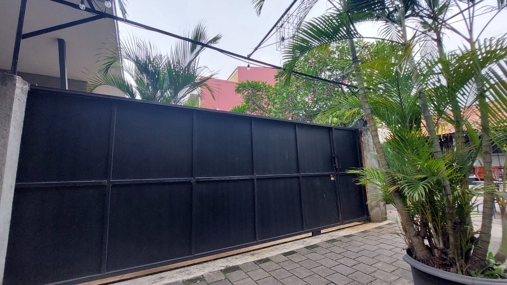 Rumah Hitung Tanah Area Cipete