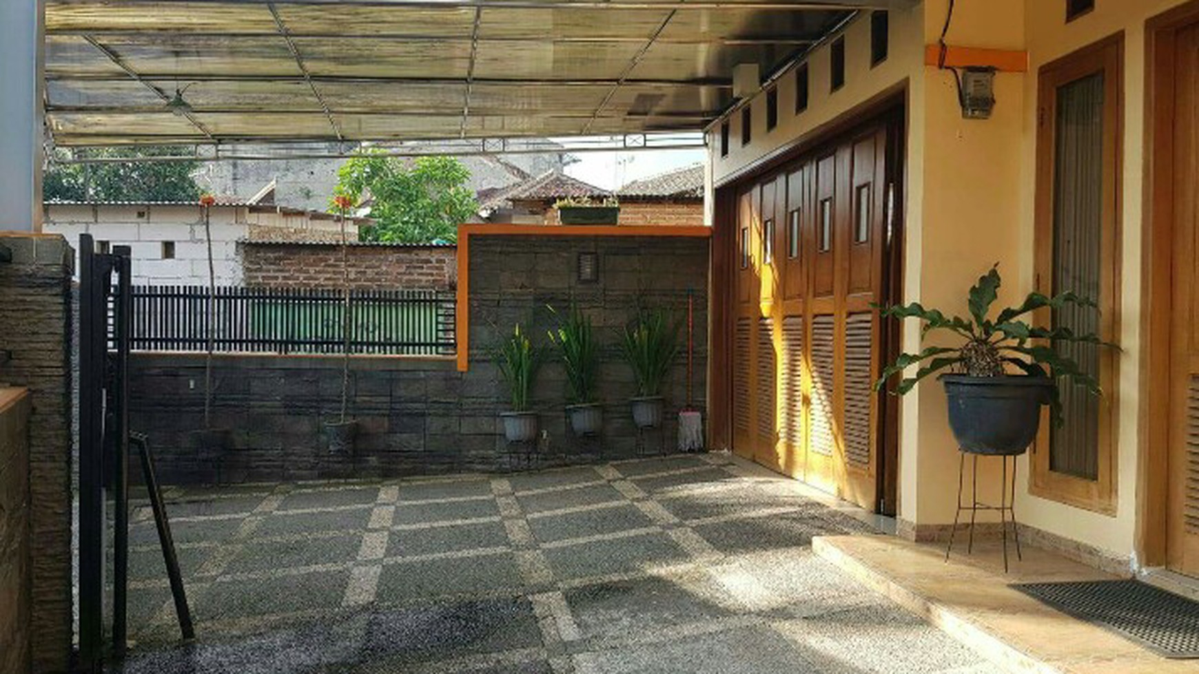 Rumah Hitung Tanah Area Cipete