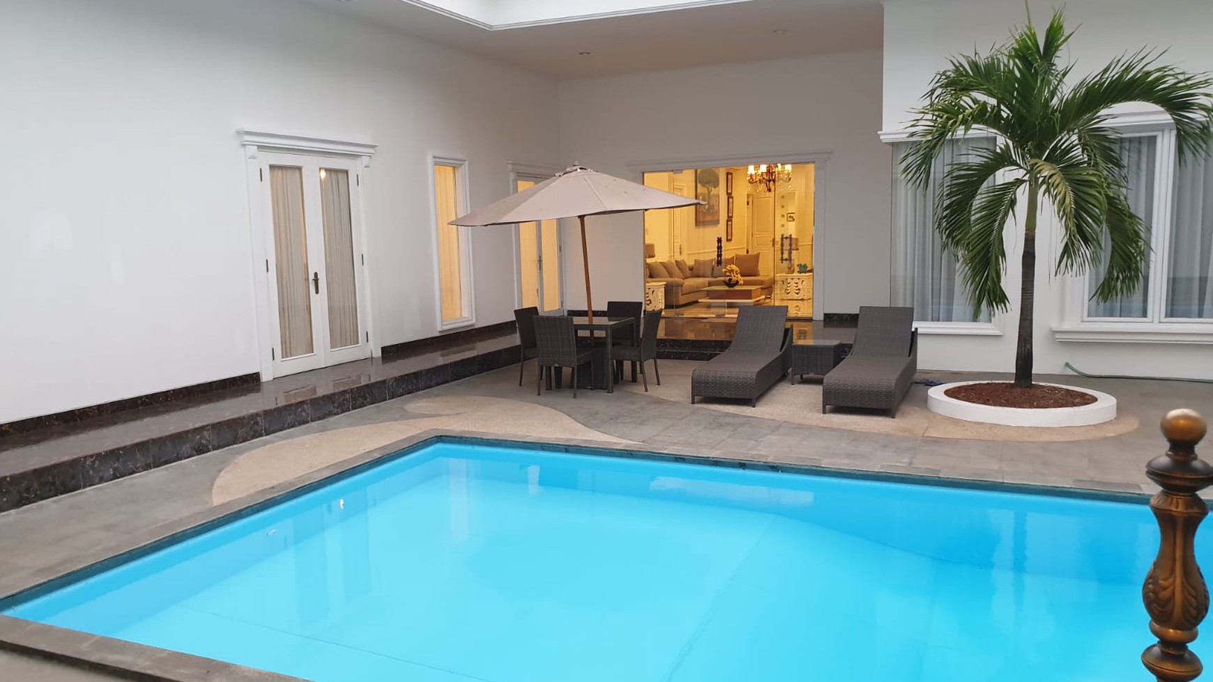 Rumah Hitung Tanah Area Cipete