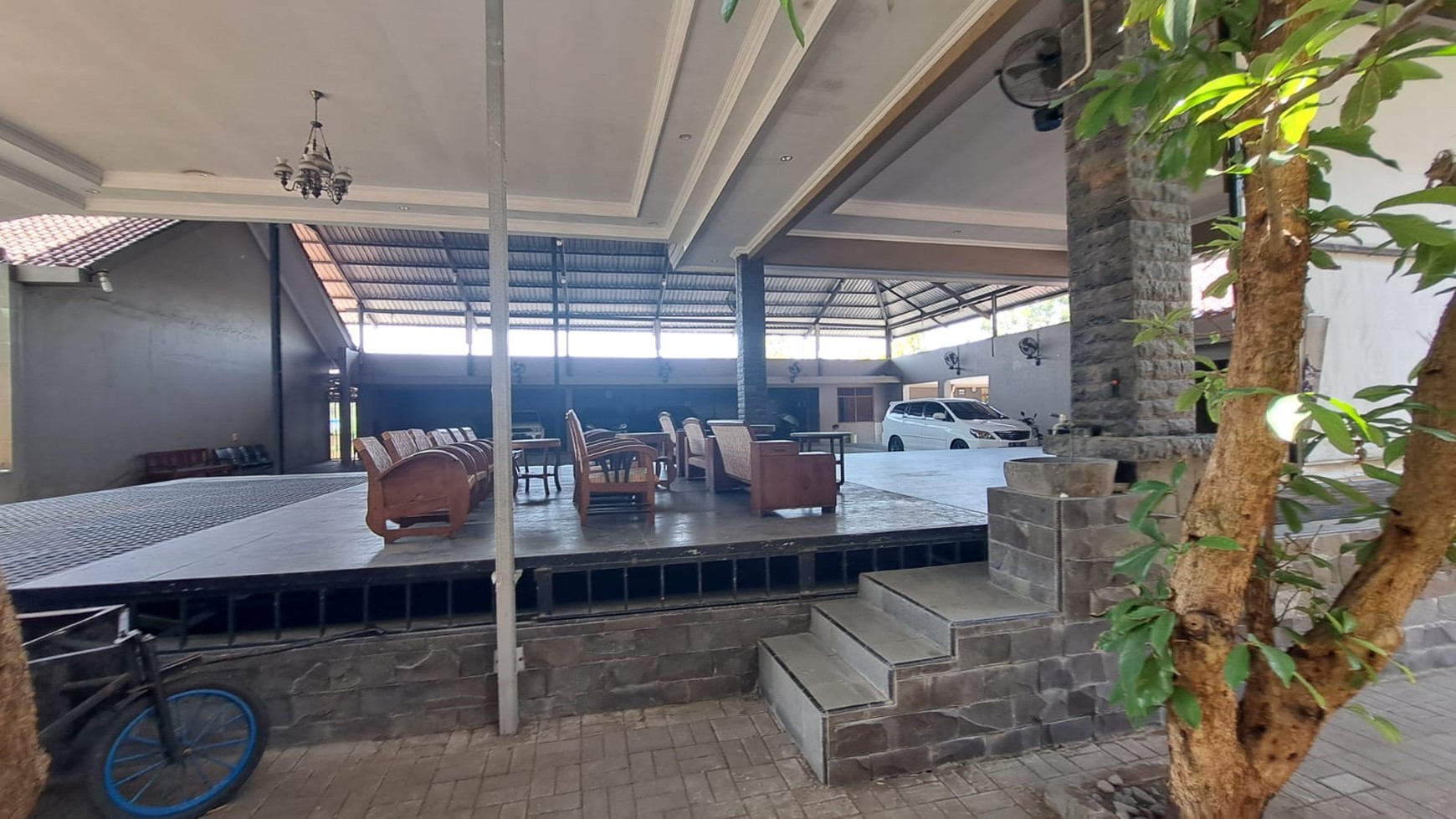 Rumah Hitung Tanah Area Cipete