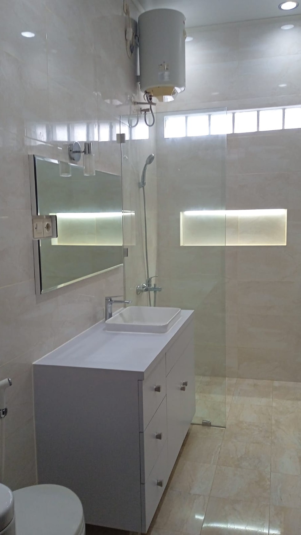 Rumah Hitung Tanah Area Cipete