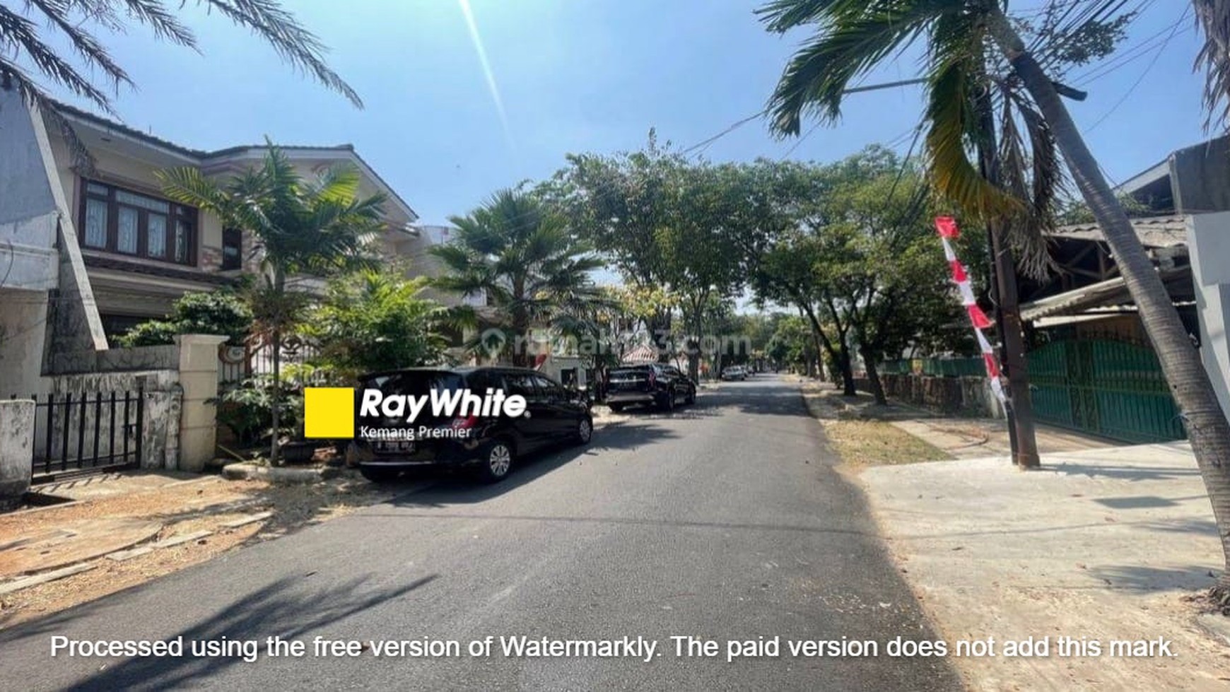 Rumah Cocok Untuk Hunian & Asri Jalan Cempaka Putih