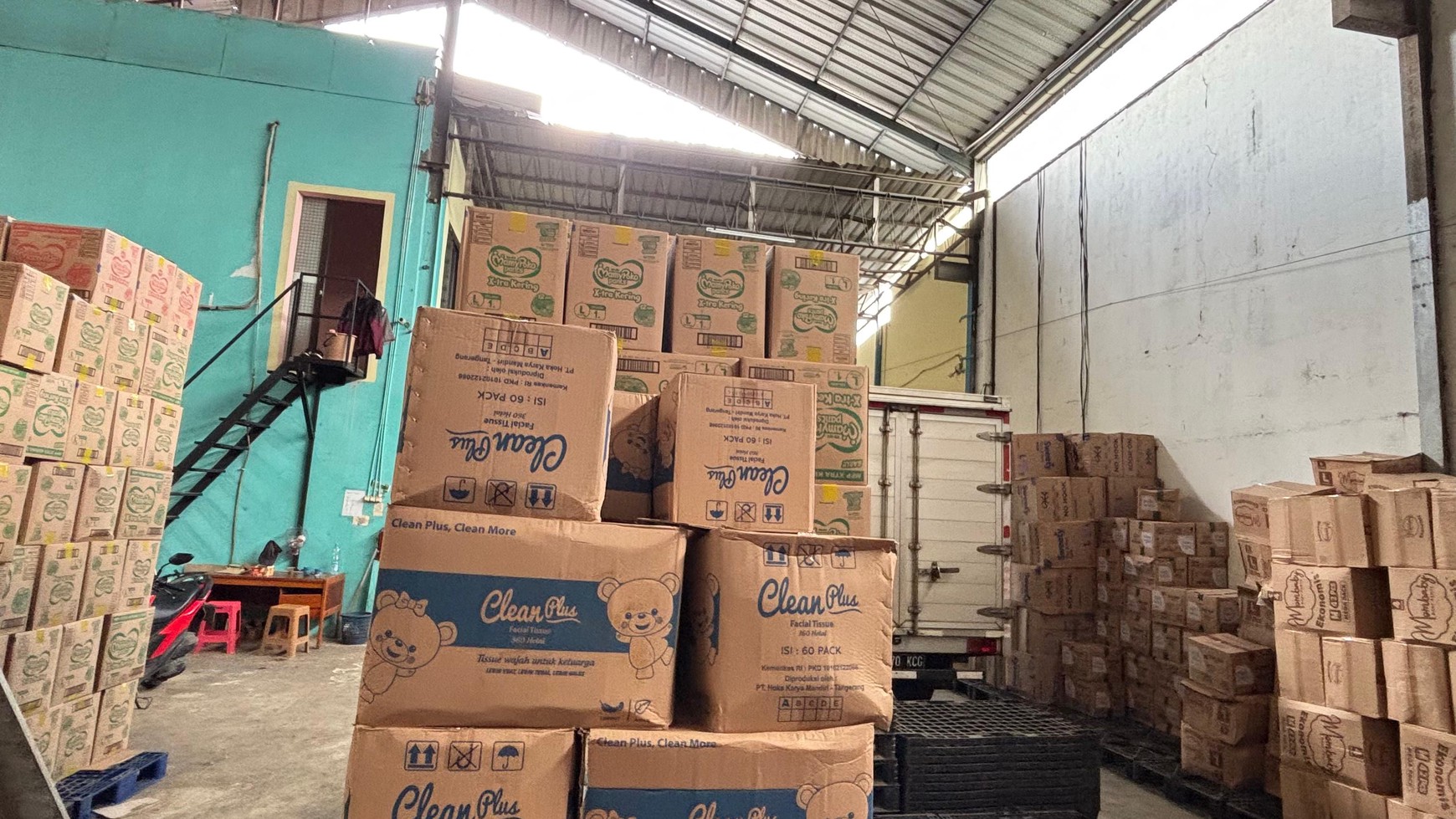 Tempat Usaha,Warehouse, Ruko Strategis di Jl. Raya Hankam
