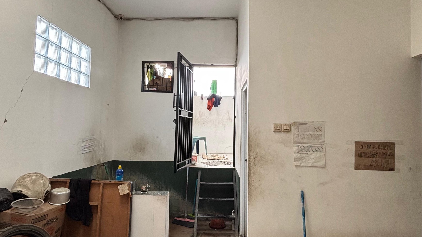 Tempat Usaha,Warehouse, Ruko Strategis di Jl. Raya Hankam